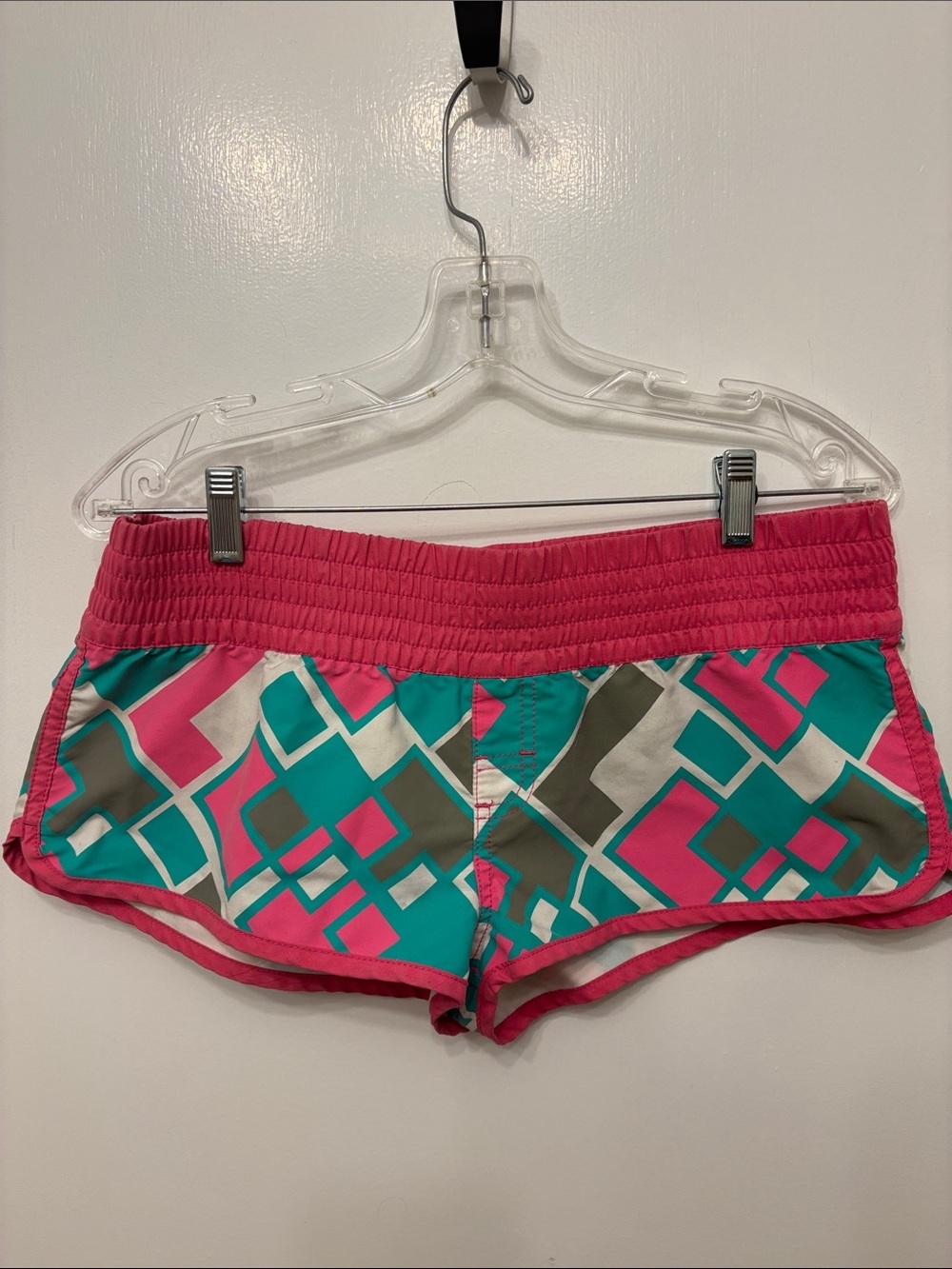 🌟4 for $20 Women’s Pink & Teal Geo Print Micro Board Shorts